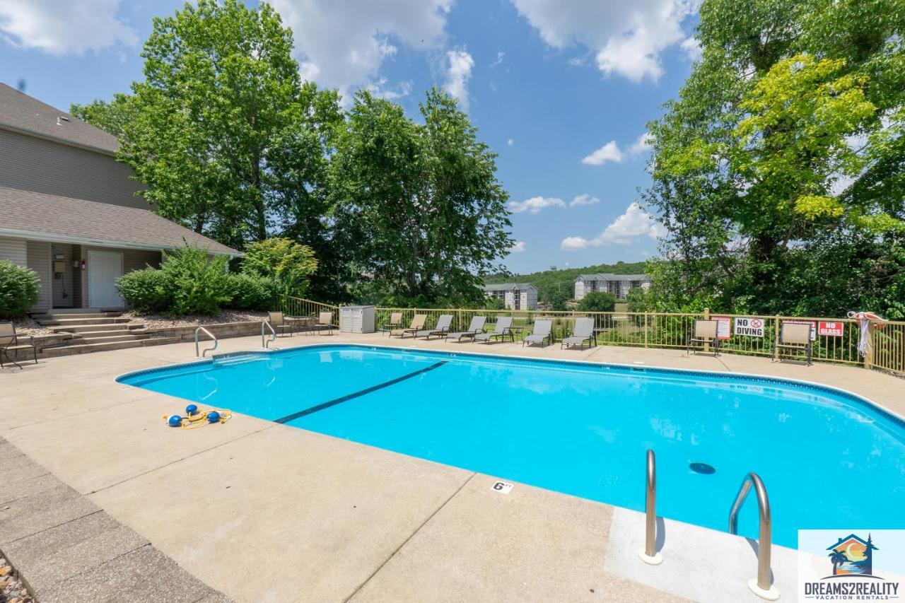2Br Walk-In Condo - Near The 76 Strip - Free Wifi - Pool - Free Tickets Included - Clb-3 Branson Buitenkant foto